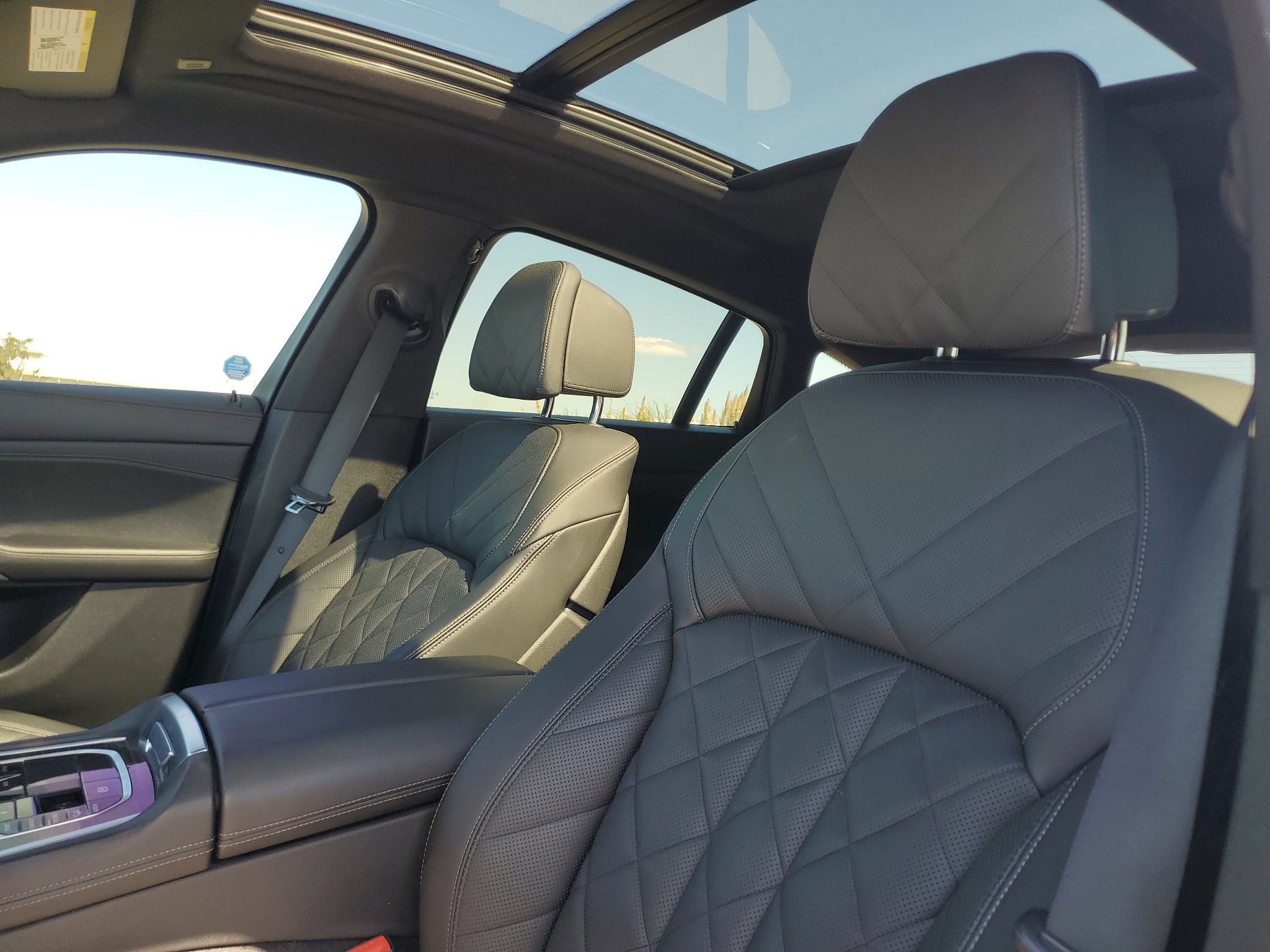 2025 BMW X6 xDrive40i