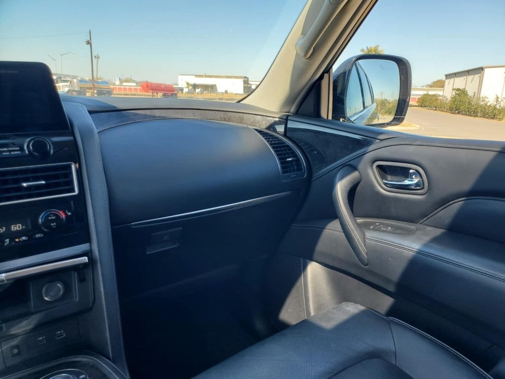 2024 INFINITI QX80 LUXE