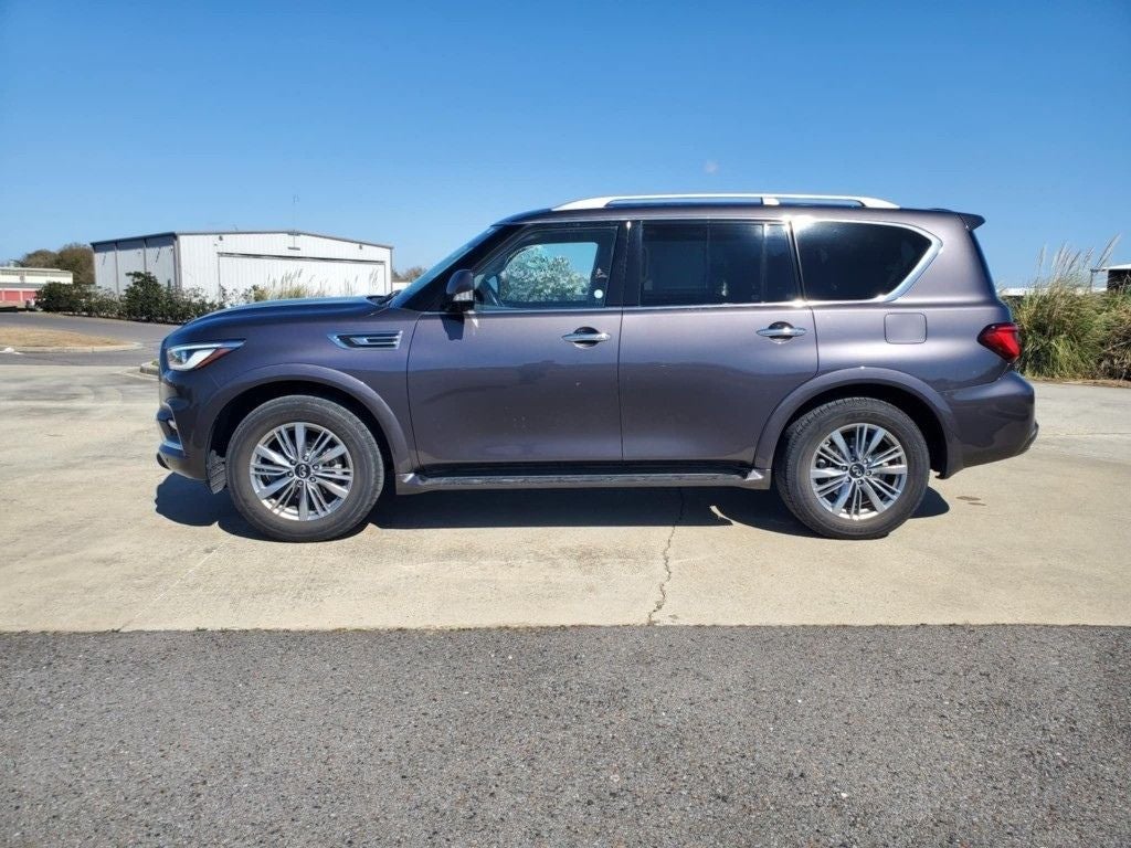 2024 INFINITI QX80 LUXE