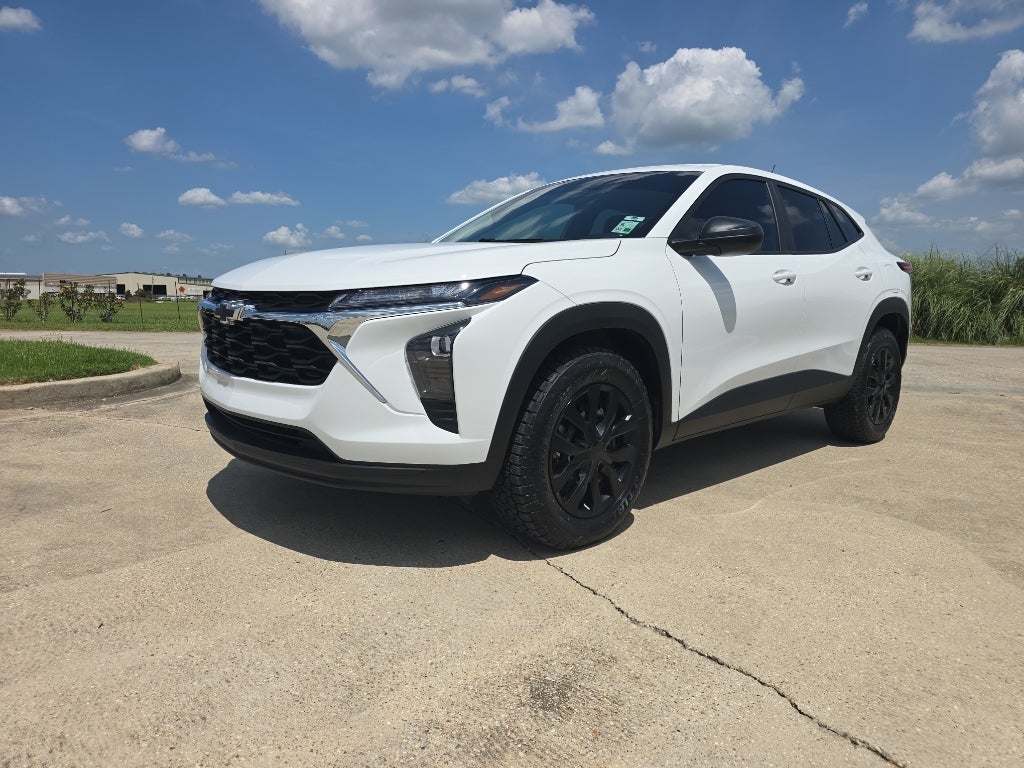 2025 Chevrolet Trax LS