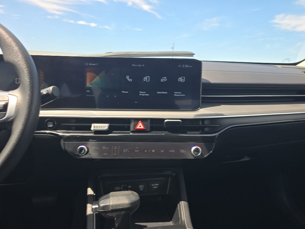 2025 Kia K5 LXS