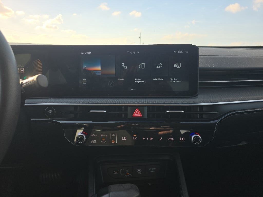 2025 Kia K5 LXS