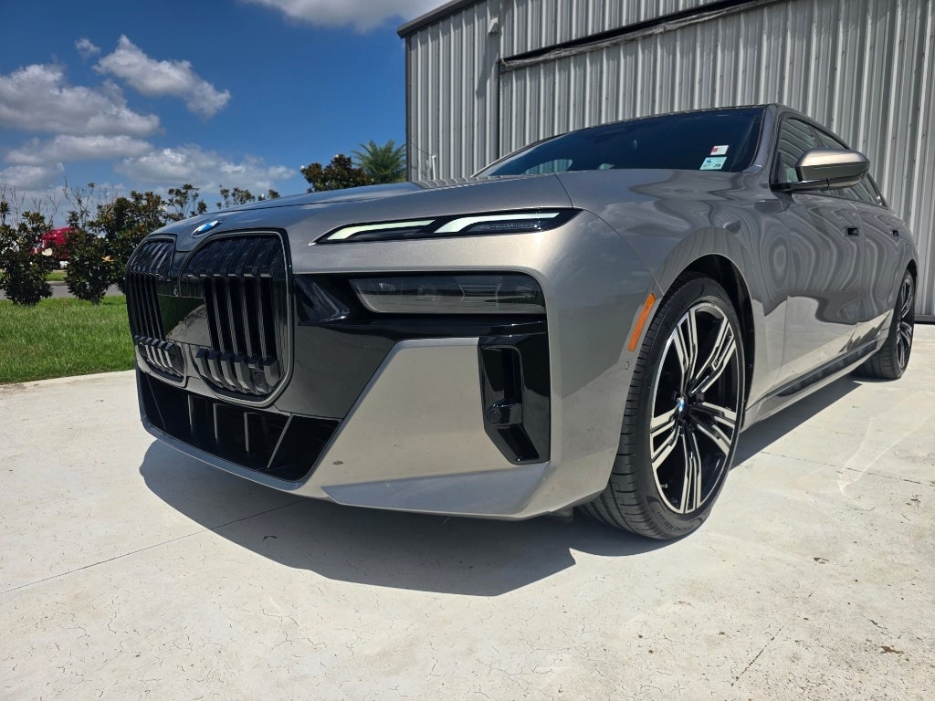 2024 BMW 7 Series 740i