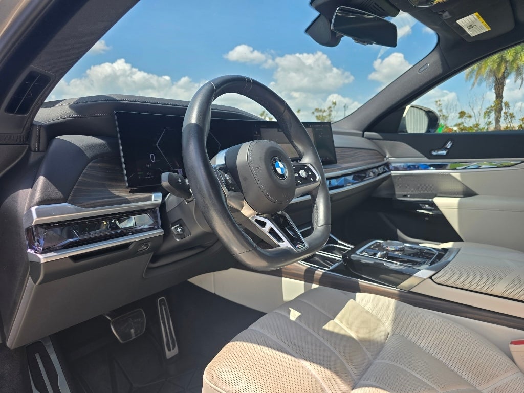 2024 BMW 7 Series 740i