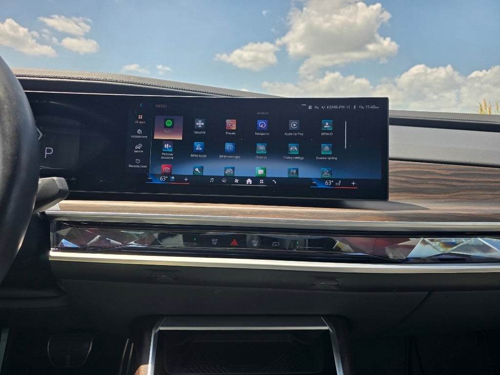 2024 BMW 7 Series 740i