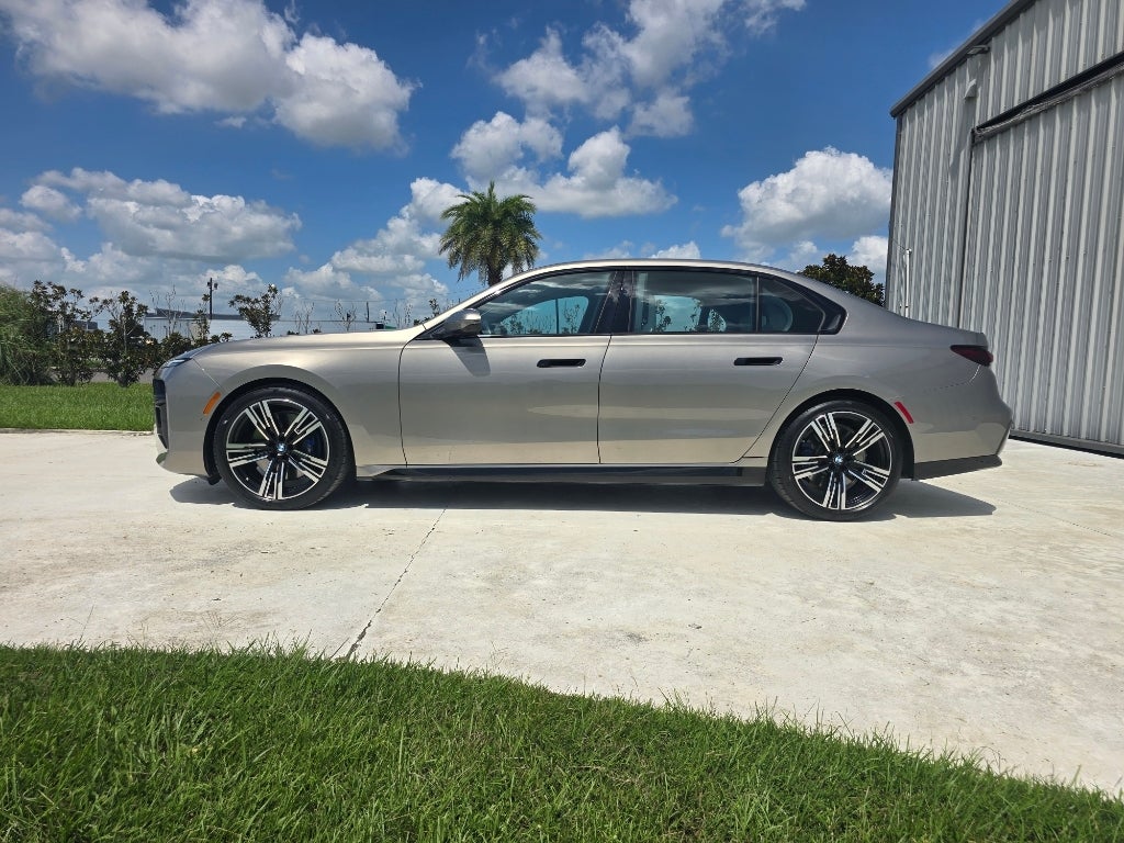 2024 BMW 7 Series 740i