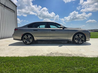 2024 BMW 7 Series 740i