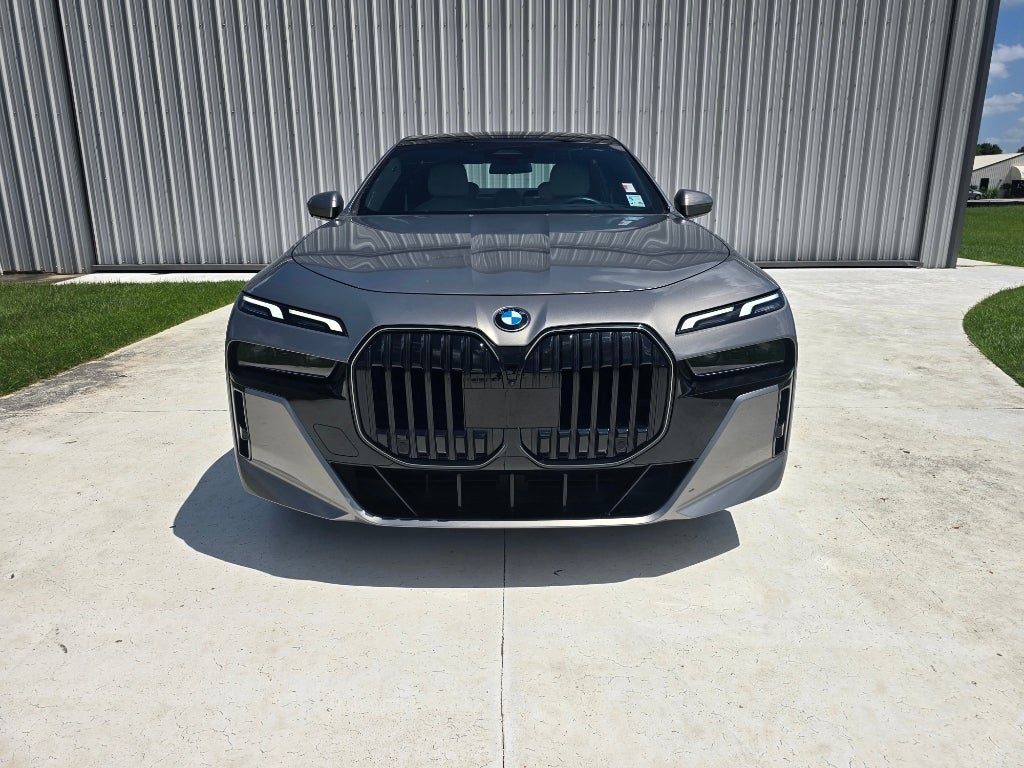 2024 BMW 7 Series 740i