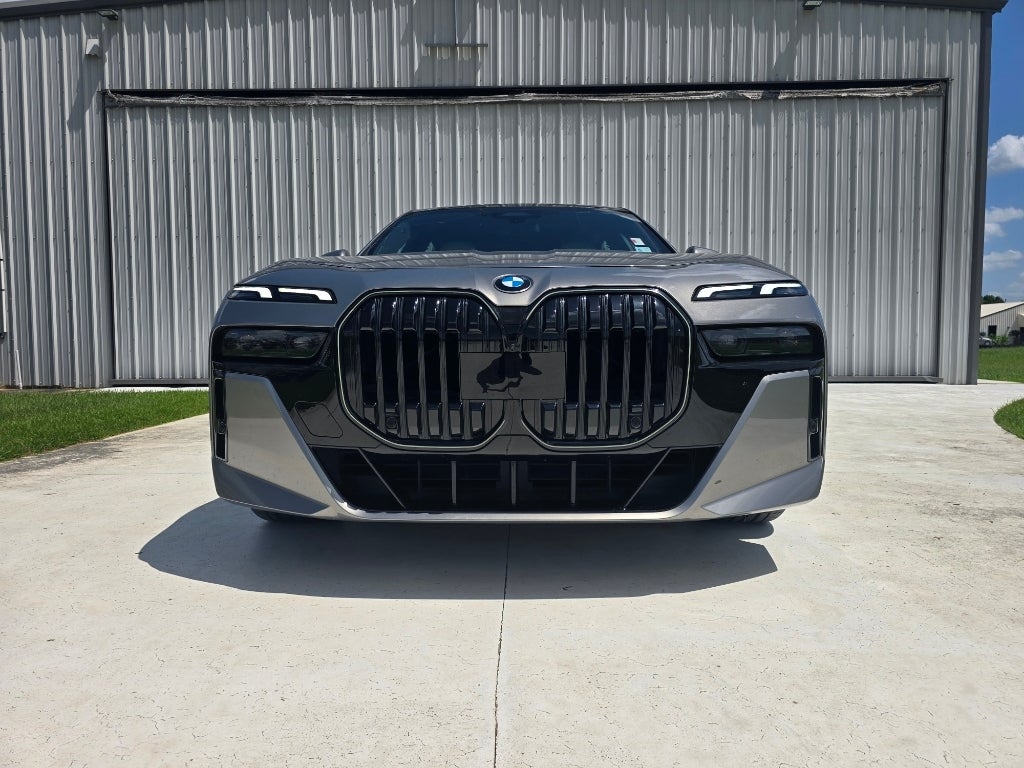 2024 BMW 7 Series 740i